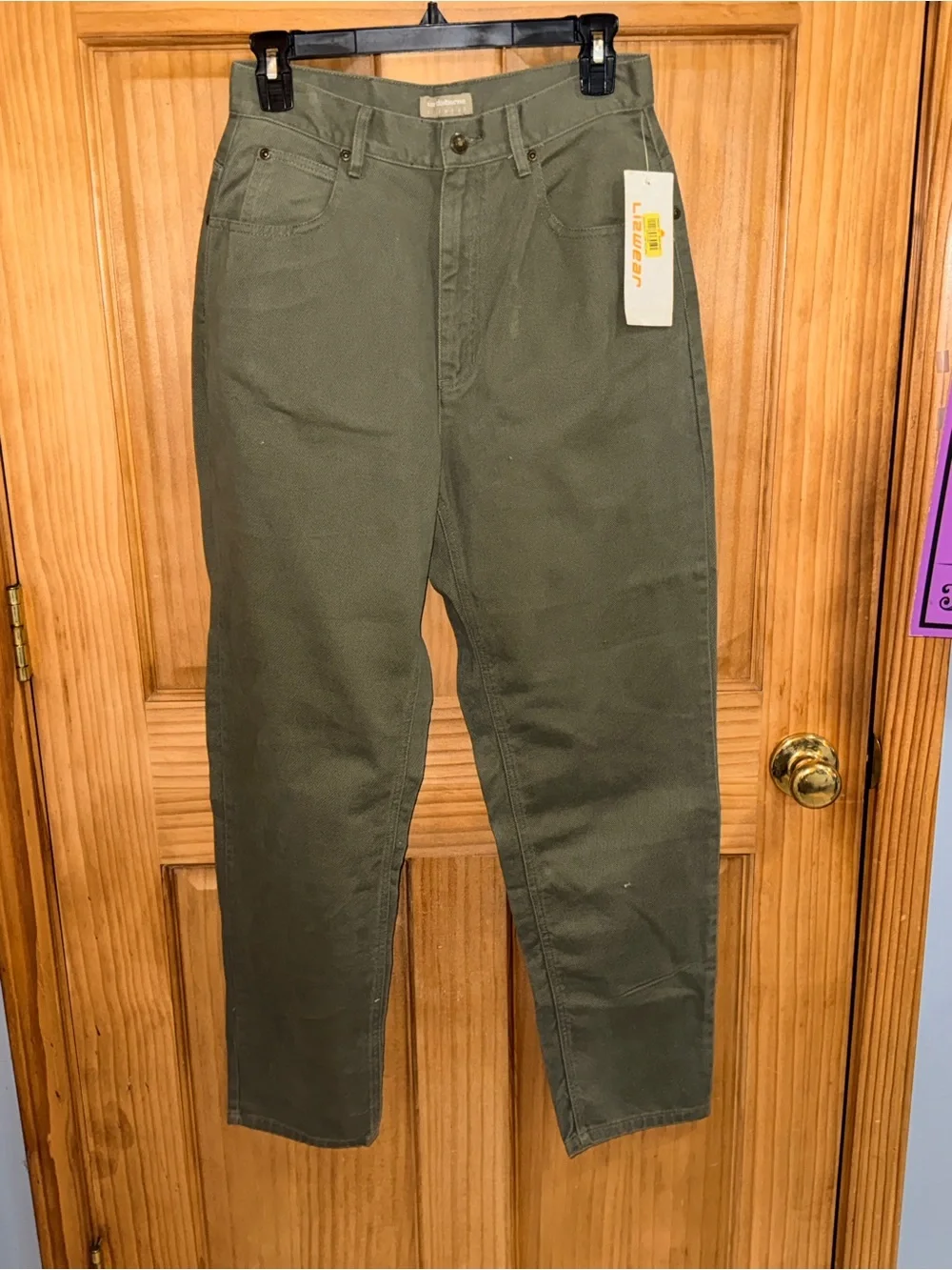 NWT Liz Claiborne Lizwear Women’s Olive Relaxed Fit Twill Jeans-8S